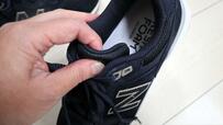 【ニューバランス Walking Fresh Foam X 880 v7】ベロを含めアッパーは全体的にふわっとした厚みがあり、足全体をやさしく包んでくれます