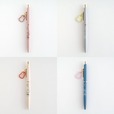 【ヴィレッジヴァンガード】「チャーム付ボールペン」(pink / gray / beige / blue)715 円 サイズ:全長141mm、チャームW14×H23mm