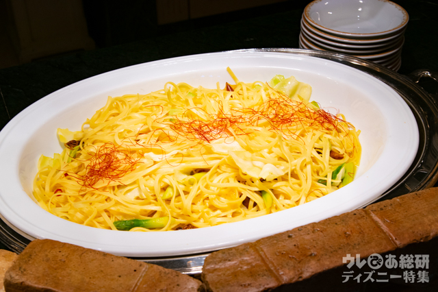 “ディズニー・イースター”ディナーブッフェ|東京ディズニーランドホテル「シャーウッドガーデン・レストラン」