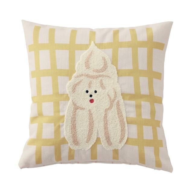 お菓子デザインのクッションカバー｜2,990円（税込）