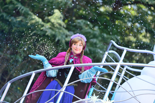 東京ディズニーランド「フローズンファンタジー・グリーティング」(2015年)©Disney