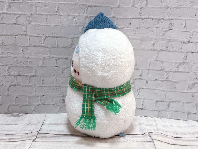 ゆきだるまらしいころんとしたまんまるフォルムがなんともキュート！