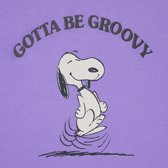 ピーナッツ ダンスタイム・ウィズ・スヌーピー スウェットシャツ｜2,990円｜ユニクロ UT「ピーナッツ ダンスタイム・ウィズ・スヌーピー」コレクション