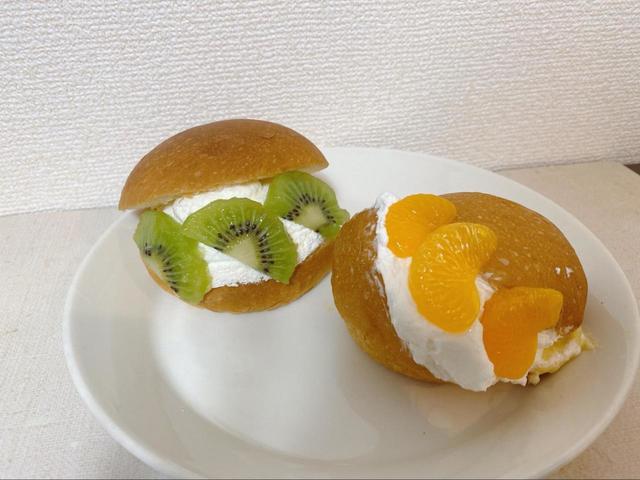 【セブン-イレブン　マリトッツォ／デイリーヤマザキ　マリトッツォ　プレーン】オリジナルのアレンジで美味しさUP