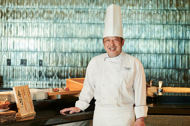 「料理長 佐藤克紀さん」【インターコンチネンタル 東京ベイで“ローストチキン”や“ターキーのパイ包み”が楽しめる「CHEF’S GIFT クリスマスランチ&ディナーブッフェ」開催!】