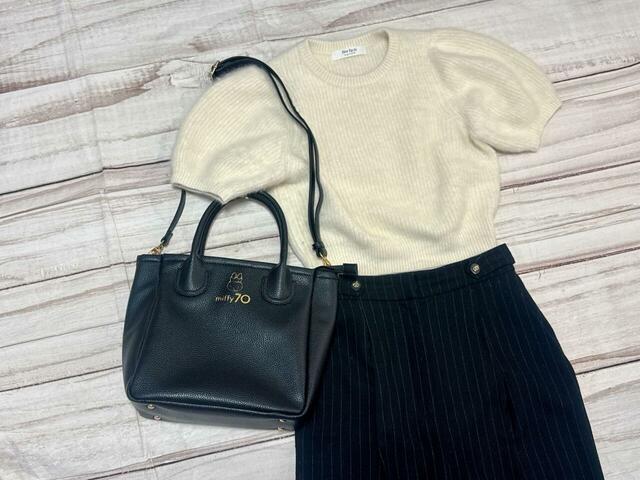 綺麗めなパンツスタイルに持ってもOK！