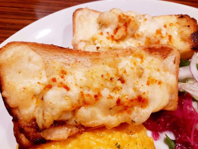 トースト×ポテサラ×チーズ、絶対美味しいやつ！【びっくりドンキー・ドンキースペシャルブレックファスト】