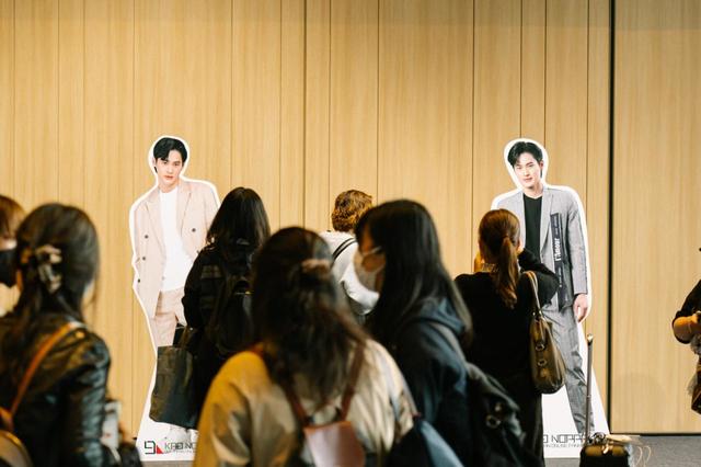 【Kao Noppakao 1st JAPAN ONLINE FANMEETING 2021】等身大パネル