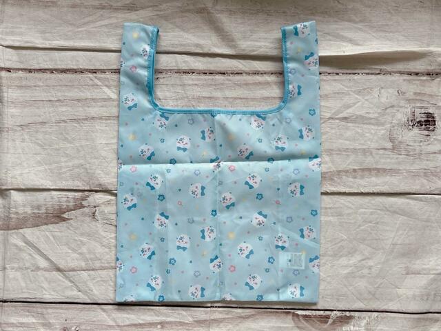 エコバッグは爽やかなサックスカラー