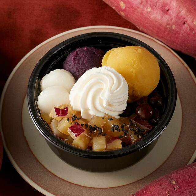 「お芋づくしのクリームあんみつ」324円（税込）