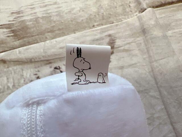 ゴーストに驚くスヌーピーのイラストタグ付き♪