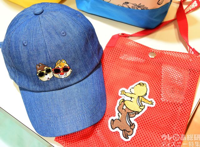 キャップとサコッシュをお気に入りのキャラクターに揃えて