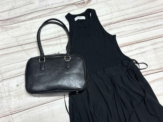 ブラックのロングドレスに合わせてみました