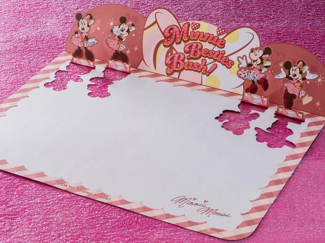 ランチョンマット｜販売店舗：東京ディズニーランド「センターストリート・コーヒーハウス」、東京ディズニーシー「ホライズンベイ・レストラン」