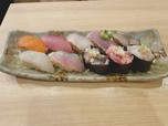 寿司食べ放題