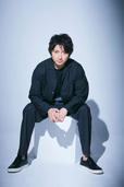 藤原竜也 撮影：奥田耕平