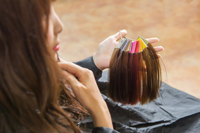 ヘアカラー そうだったの プロが教える 色落ちを防ぐ方法 必須アイテム 2 2 ハピママ