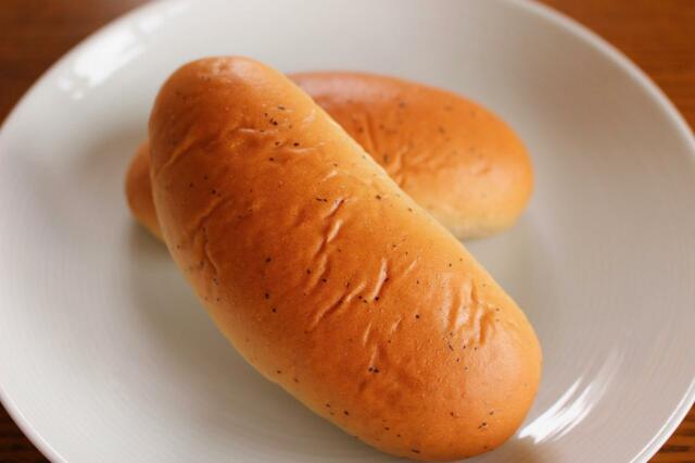 【ロピア　7/7紅茶ロール（はちみつ入り）　9個入り　259円】ほんのりとした甘みが美味しい