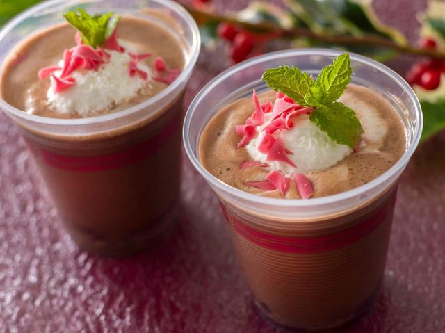 ホットカクテル(ブランデー&ココア) 780円|ハドソンリバー・ハーベスト|東京ディズニーリゾート「ディズニー・クリスマス」スペシャルメニュー