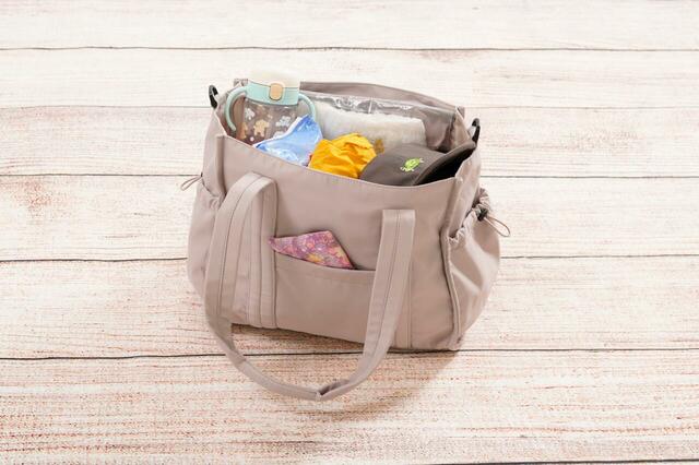 ワークマン　高撥水マルチシートインマザーズ2WAYトートバッグの収納力