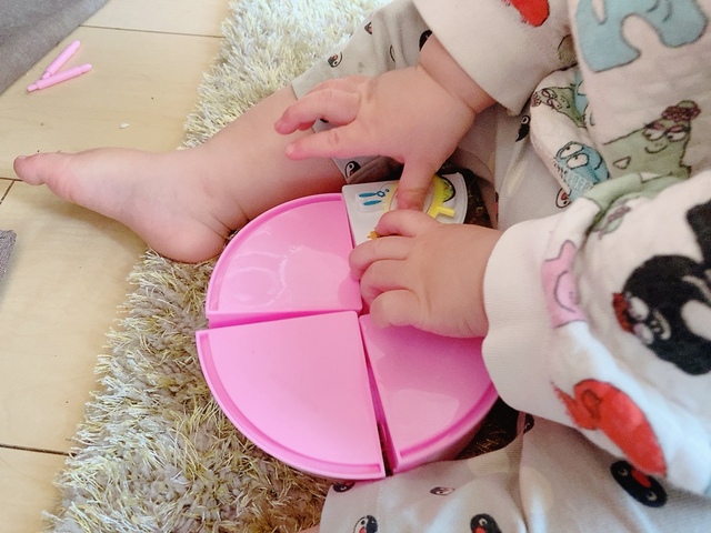 【セリア たべちゃお！ホールケーキ】ケーキ本体は大きいので、0歳児にも安心して遊ばせられます