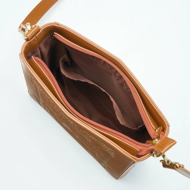 ストーリーブック型ショルダーバッグ「ラプンツェル」|¥ 9,990 (税込)