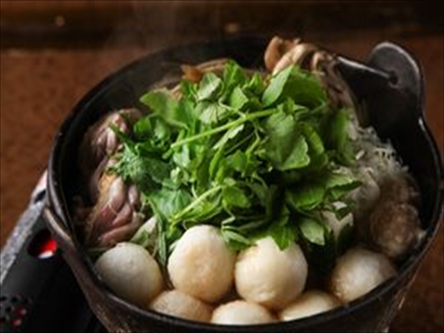 【秋田の県魚「ハタハタ」と「だまこ鍋」が旨い秋田郷土料理居酒屋】