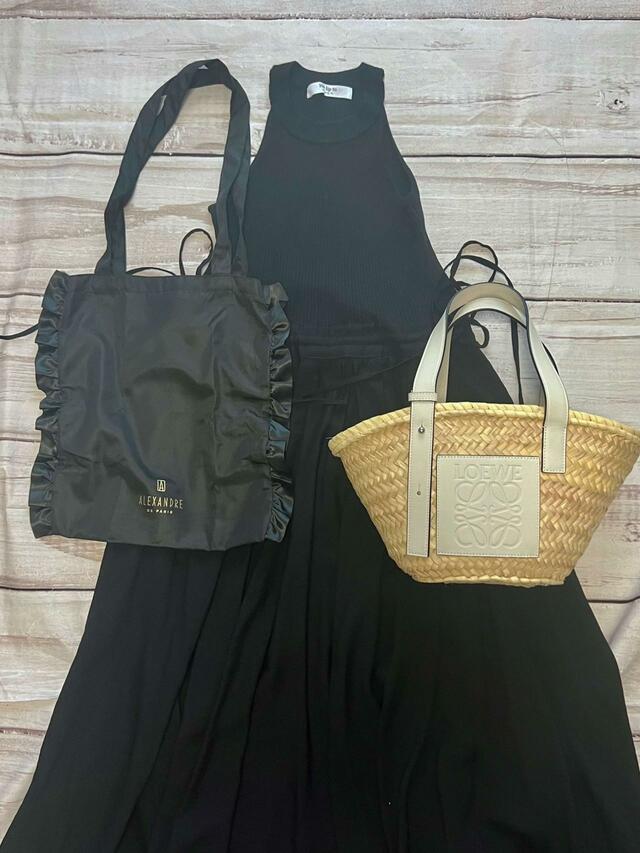 ブラックのサマードレスにも！【美人百花 2023年8月号】付録「ALEXANDRE DE PARIS（アレクサンドル ドゥ パリ）折りたためるフリルトートバッグ」1,080円（税込）