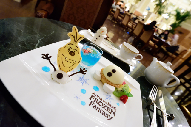 “アナとエルサのフローズンファンタジー” オラフ デザートメドレー ©Disney