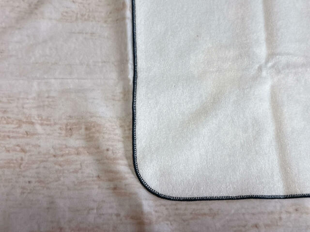 【アベイル×ちいかわ】「ミニタオル」背面はパイル素材になっていて、使い勝手も◎