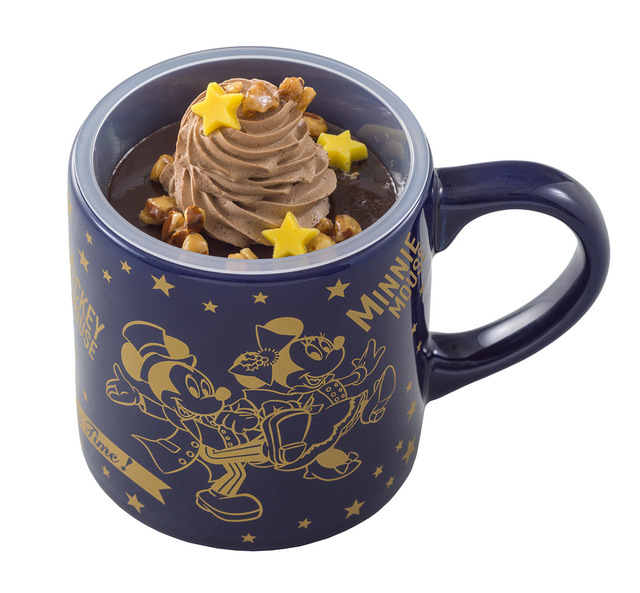 チョコ&ミルクムース、スーベニアカップ付き 800円|東京ディズニーシー「マンマ・ビスコッティーズ・ベーカリー」|東京ディズニーリゾート「ディズニー・クリスマス」2019スペシャルメニュー