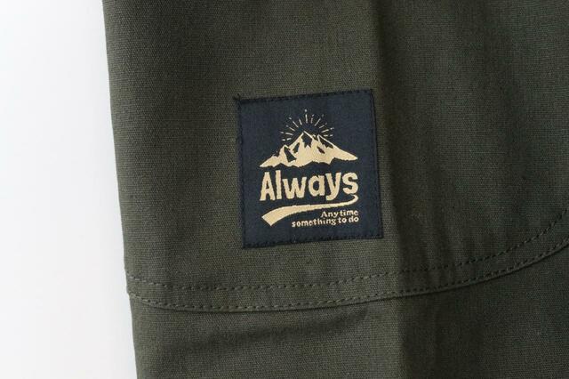 【ワークマン アウトドアバックルタイプエプロン】カラーはネイビー、カーキ、オレンジ、ヒッコリー