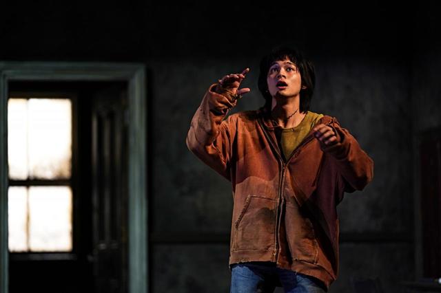 舞台『マーキュリー・ファー Mercury Fur』 撮影:細野晋司