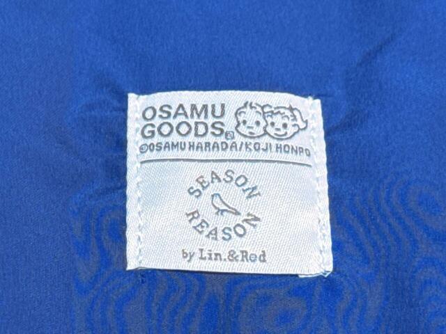 ブルーの裏地付き。内側にはシーズンリーズンとオサムグッズコラボの織りタグもついています