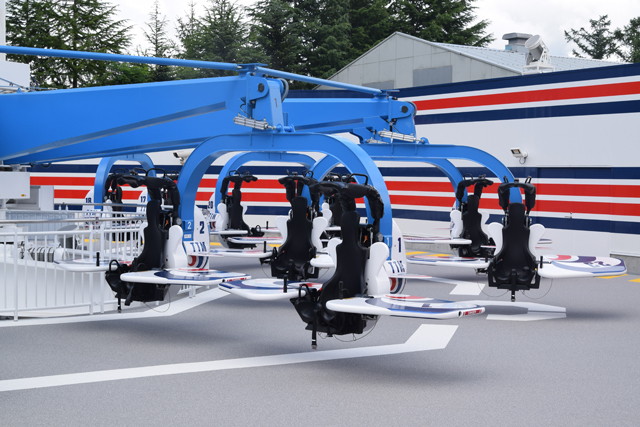 富士急ハイランド「テンテコマイ」