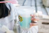 カールじいさんのホットドリンク（パイナップル風味） ¥400｜スーベニアスプーン付き ¥800 