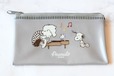 【ファミリーマート×PEANUTS】《キャンペーン第1弾「フラットポーチ」》芸術の秋!