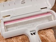 【PACPAK ぱくぱくローラー】ソファ、ラグ、座布団の3箇所にローラーをかけた結果、見えている以上の細かく細い毛まで取ることができました