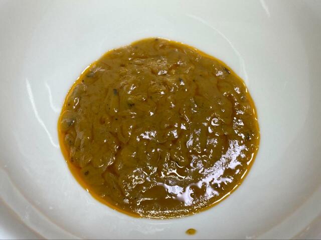 【カルディ 瀬戸内海老レモンパスタソース】見た目で濃厚なソースであることが分かります