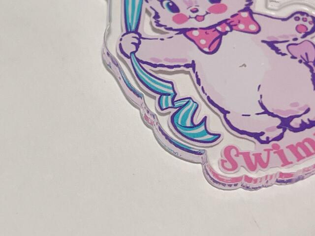 アクリル特有の透け感がかわいい♪