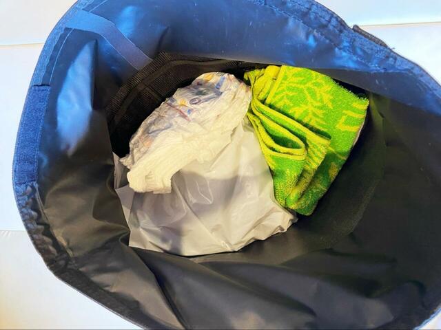 【オウルテック 3way防水バッグ】一泊程度の旅行であれば、家族全員の荷物をまとめて入れられそう