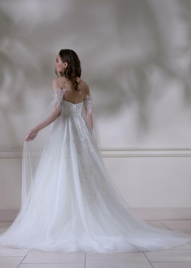 「DAVID K NEW YORK（デヴィッド ケイ ニューヨーク）」新作ウェディングドレス　NY-0128_Offwhite