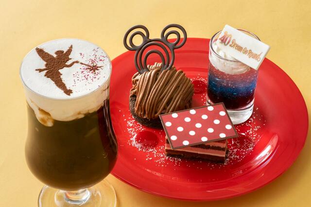 スペシャルデザートセット 1,980円｜東京ディズニーリゾート40周年“ドリームゴーラウンド”スペシャルメニュー