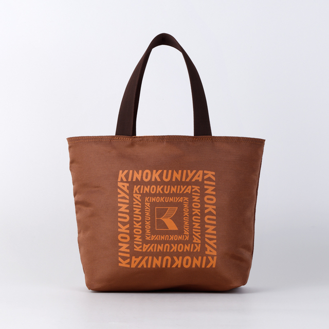 【OMO KINOKUNIYA 20周年限定リバーシブルバッグ】表面　紀ノ国屋ロゴ