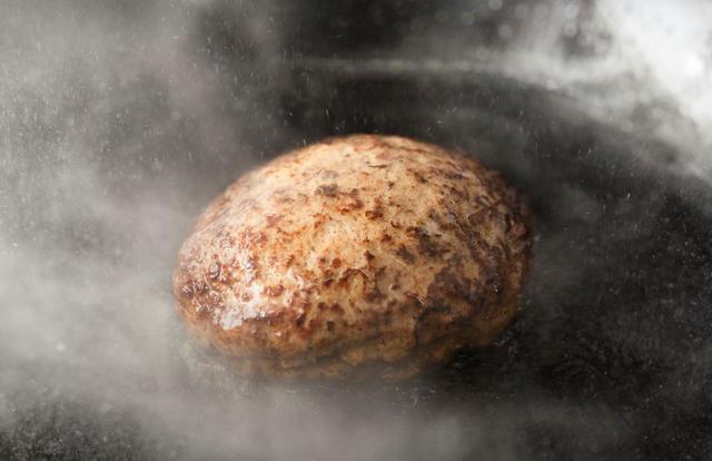 熟成牛ハンバーグ