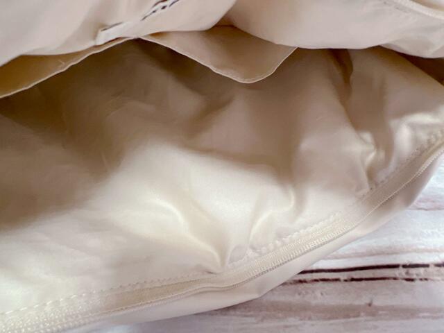 なんと中綿入り！バッグのふっくらした質感はこの中綿のおかげ♪