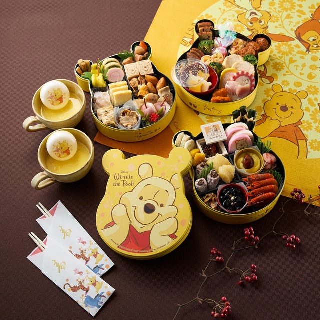 おせち・三段重「くまのプーさん」｜27,900 円(税込)
