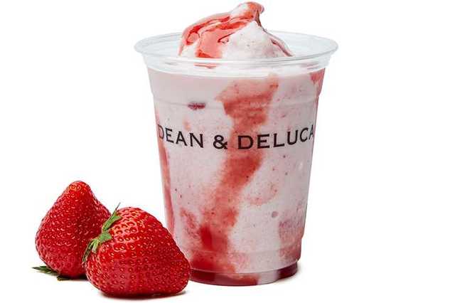 ストロベリーミルクフラッペ 