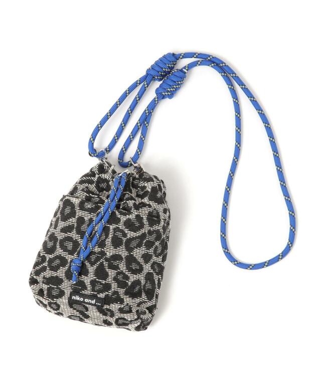 「オリジナル細コードショルダー巾着バッグN」ブラックブルー  2,970円（税込）