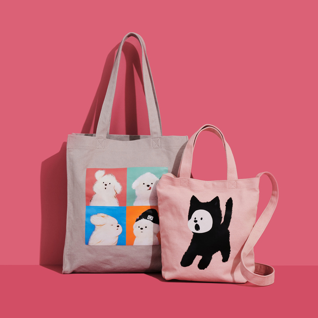 マチありトートバッグ 4,400円、底マチショルダーバッグ 4,180円